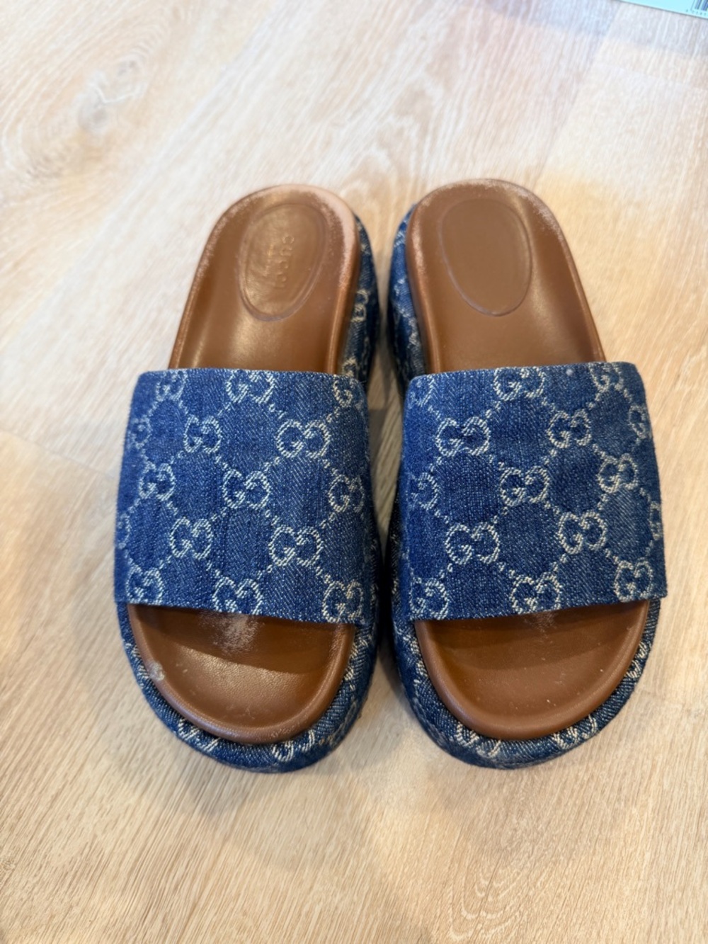 Gucci woman Denim Logo Slide Sandals in Blue and Brown